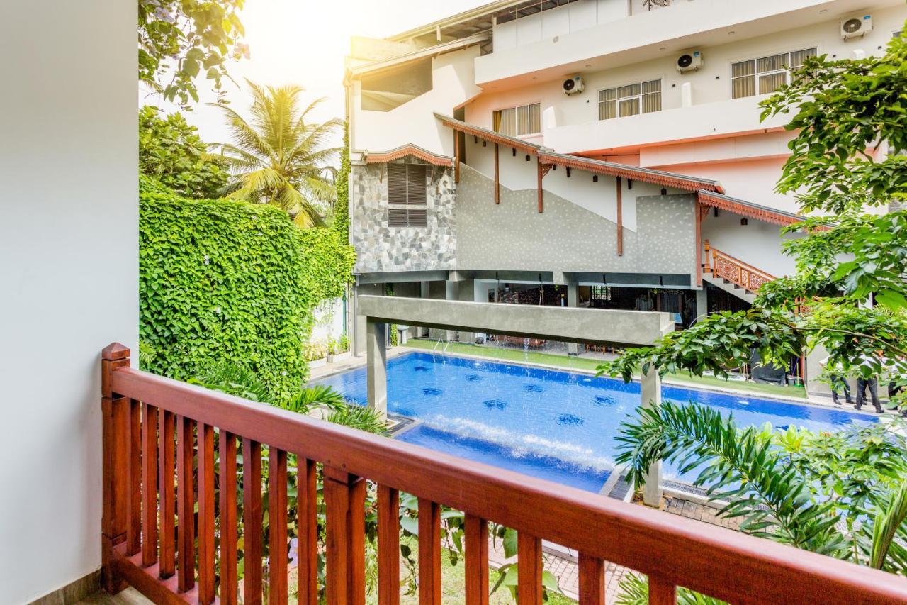 Polhena Grand Resort & Banquet Ματάρα Εξωτερικό φωτογραφία