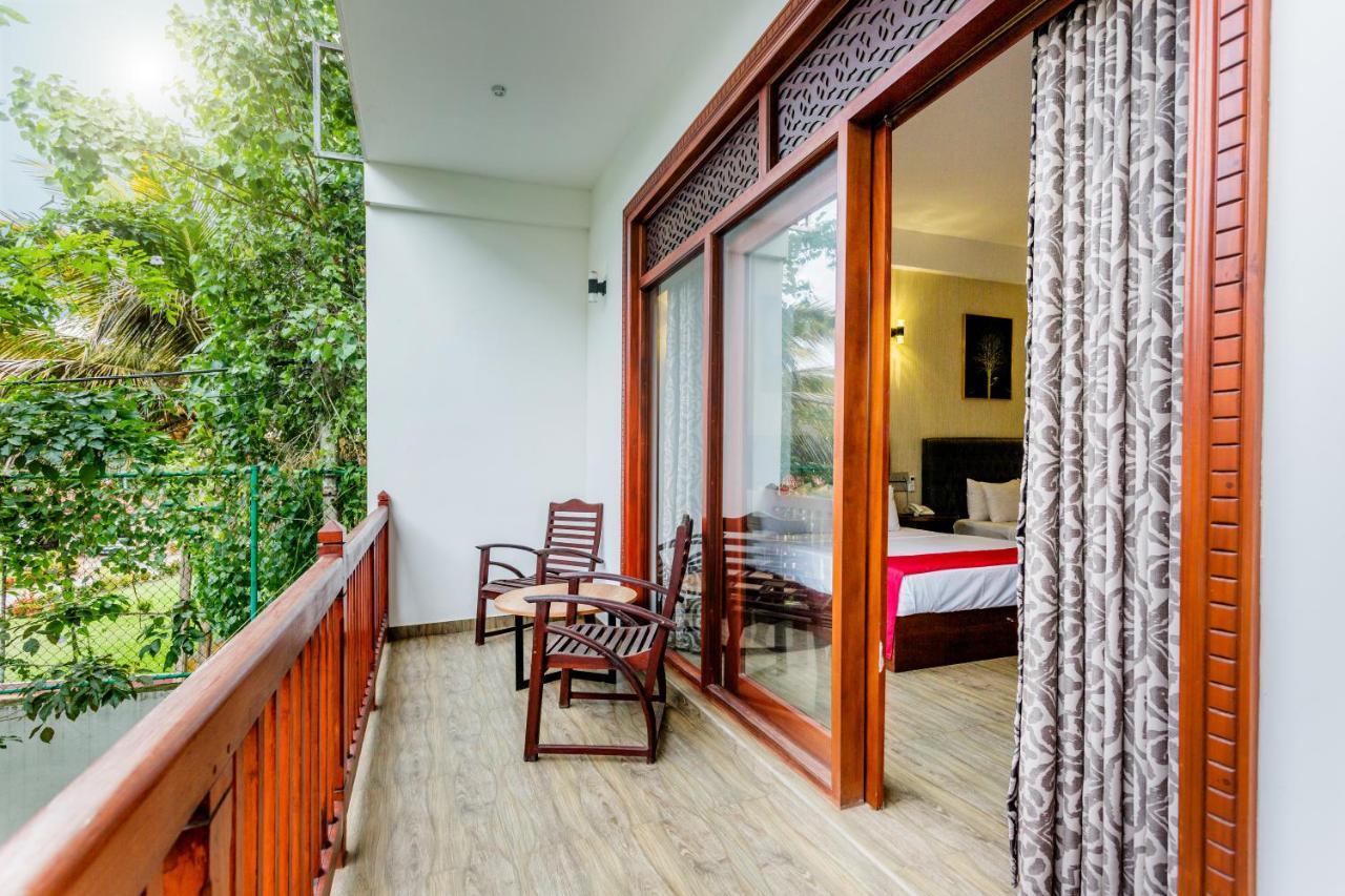 Polhena Grand Resort & Banquet Ματάρα Εξωτερικό φωτογραφία