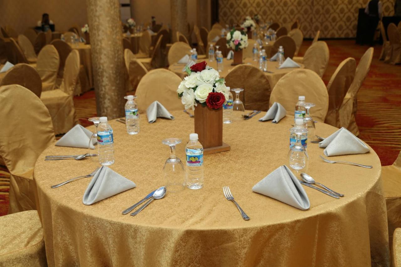 Polhena Grand Resort & Banquet Ματάρα Εξωτερικό φωτογραφία